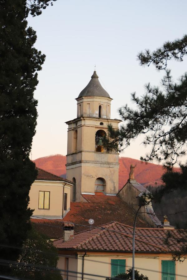 Monti Guesthouse Monti di Licciana Nardi Exteriér fotografie