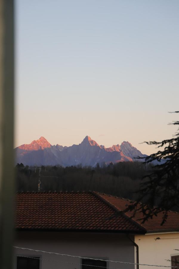 Monti Guesthouse Monti di Licciana Nardi Exteriér fotografie