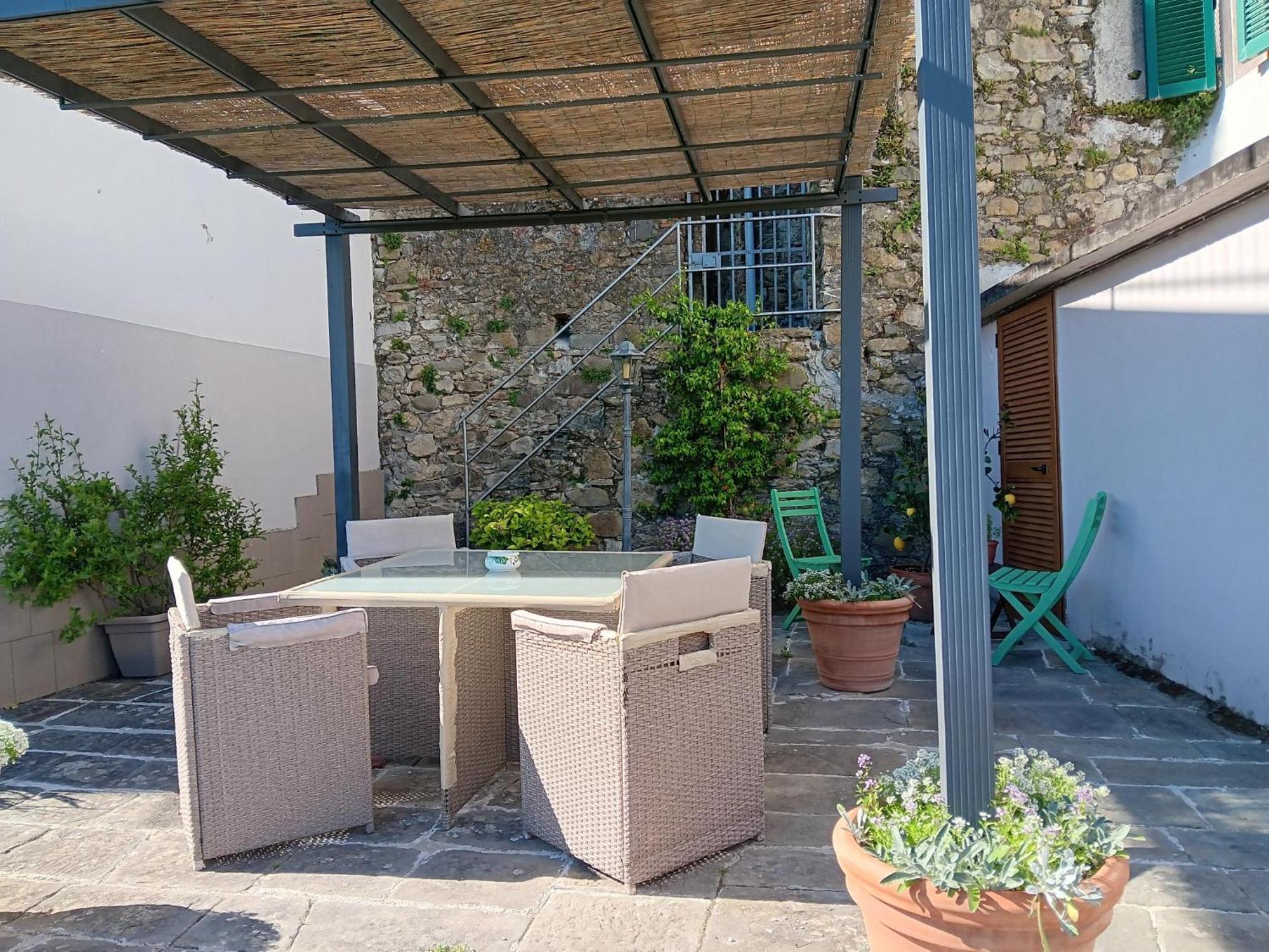 Monti Guesthouse Monti di Licciana Nardi Exteriér fotografie